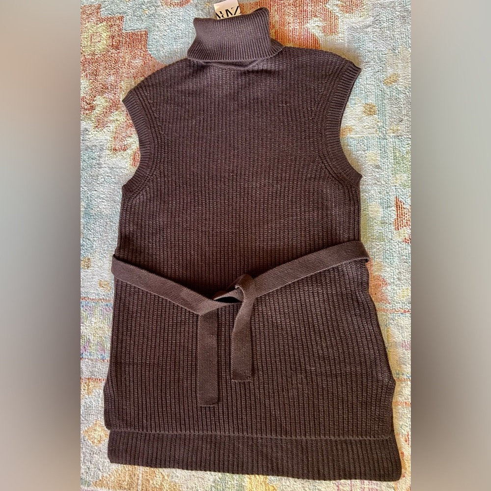 Zara Brown Sleeveless Turtleneck Sweater with Belt